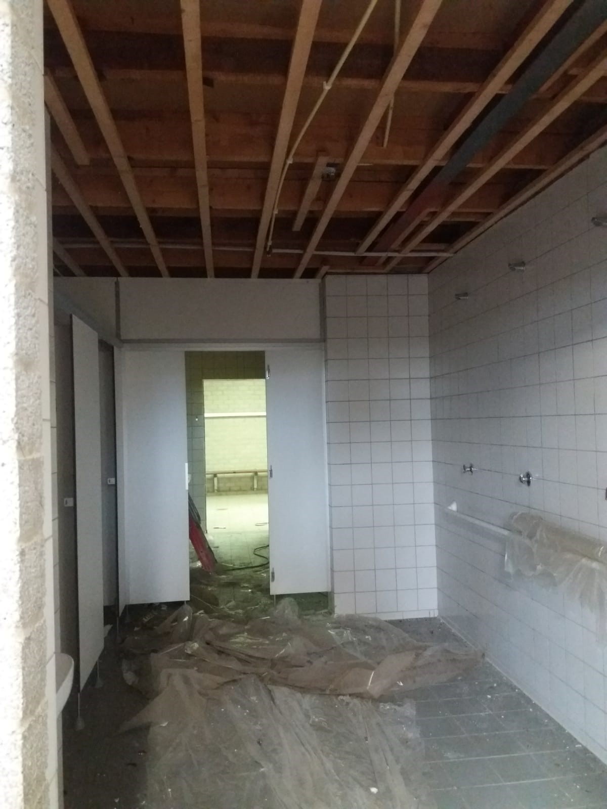 2021 04 renovatie douches 1