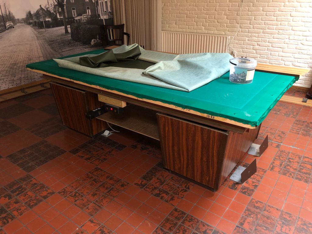 2021 08 onderhoud biljart